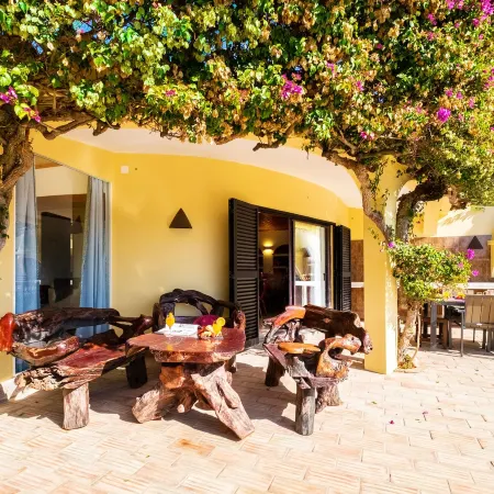 Villa Bantayan - Tranquilidade, Piscina e BBQ em Albufeira