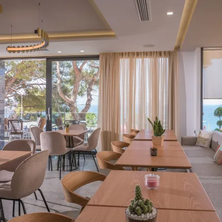 Glow Boutique Hotel & Suites