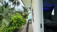 Wave Crest Retreat - Scenic
