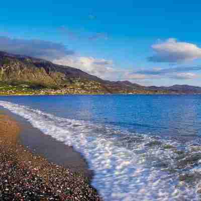 Summer Rose Garden Getaway - A Step to the Beach Fitness & Recreational Facilities