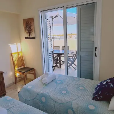 28 KAP - Sunshine Apartment - 2 estrellas