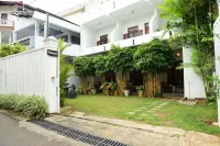 Tranquil Hotels in Hikkaduwa