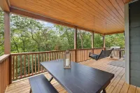 Chasing the Son Cabin 3 Bedroom Cabin by RedAwning Các khách sạn ở Sevier County