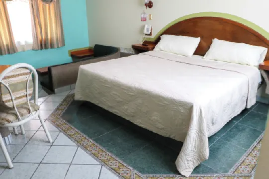 加勒比汽車旅館 酒店