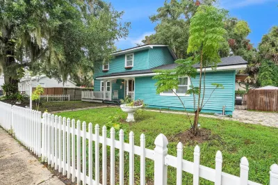 Relaxing Home Near St. Augustine Attractions 4 Bedroom Residence