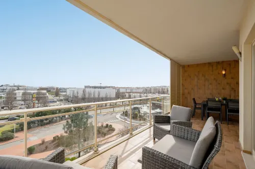 LAGOS TERRACE WITH POOL by HOMING Hotel di Bensafrim