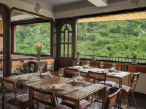 アーティサヴ ハウス アマーのホテル