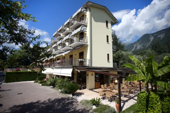 Eco Hotel Benacus