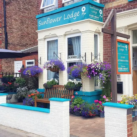 Sunflower Lodge
