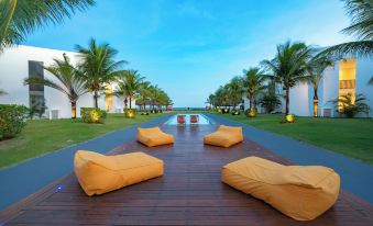 B Blue Beachouses