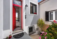 Casinha da Sorte - Stylish & Unique House Hotels in Ferragudo