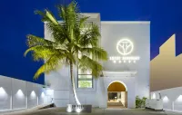 Lucky Elephant Hotel