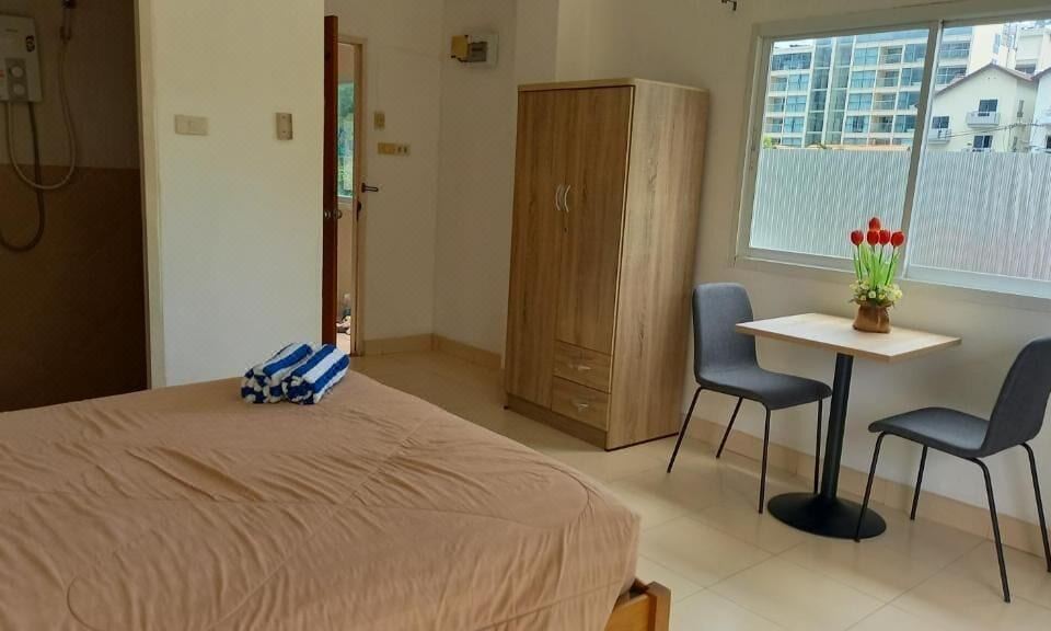 [K2 시사이드 스위트 객실 내부 이미지]