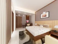 Royal Raj Hotel Hotels in Shah Makhdum Thana