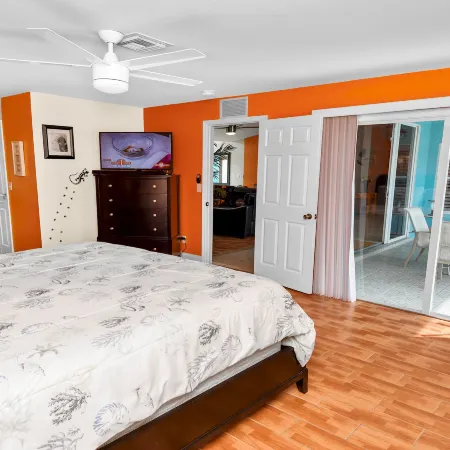 Orange Cove, heated Pool, Oasis of calm - Look