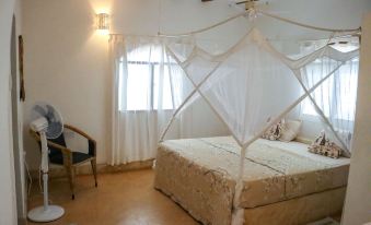 Captivating 1-Bed Apartment, with a Nice Garden