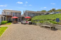 Chatham Tides Hotels in Chatham