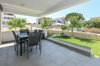 Apartments Olive Garden 2 Hotels in Novalja