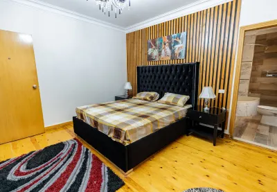 Oak Orchid Opulent 2 Br Apartment with Walk-in Closet Hotels in Maadi
