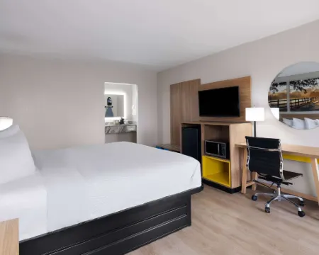 Days Inn by Wyndham Montgomery I-85 モントゴメリーのホテル