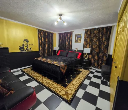 Rock N Roll Отели рядом с достопримечательностью «Zoom Flume»