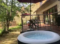 Maison de Charme à Sarlat Avec Spa Hotel a Sarlat-la-Caneda