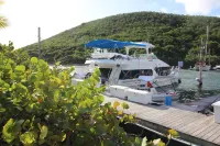 Sapphire Beach Houseboat Sleeps 6