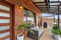 Barrel Sauna, Wood-Fired Pizza Oven, Bay Views, Fire Pit, Play Set, Pet Friendly