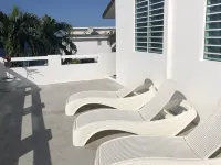 Coastal Views 5 minutes to the beach