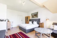 Art Loft – Creative Retreat in a Beautifully Restored Art Nouveau Villa Hotels in Marienberg