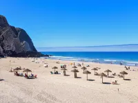 Beachfront Home Casa da Nau
