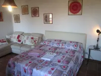 Family apartment with garden - 10 min from the lake!