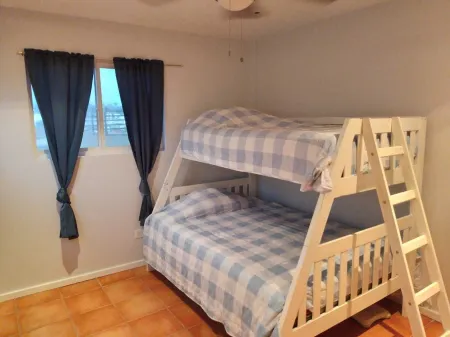 Relaxed Spanish beachfront condo w/private parking & private balcony ocean views