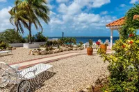 Charming oceanfront villa, great house reef near restaurant and dive operation -  Casas de vacaciones