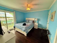 Freshly Painted 2Bed 2Bath Condo, Pool, Ocean and Intracoastal Waterway Views!