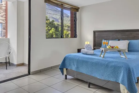 San Salvador Mountain & City Views Apartment