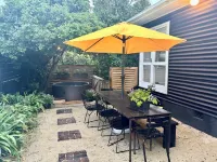 Sunny Seaside Escape - Raumati South Hotels near New Zealand Native Oils