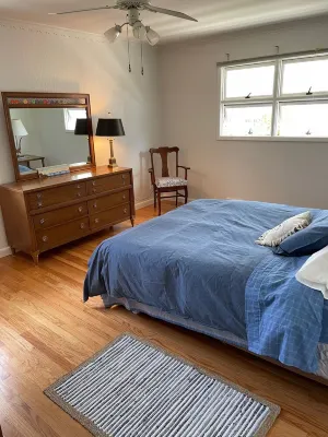 2 Block walk to the beach..... Hotels in Spring Lake