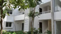 Cozy and Convenient - 10 min to ocean and town