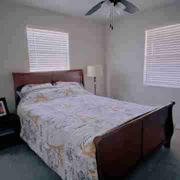 New 3br/6beds/2ba near UA/stadium/Banner hospital Rooms