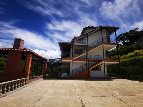 Luxury Villa - Las Palmas in El Penol