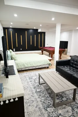 Studio Apartment in the heart of Caledon 딕시 오차즈 주변 호텔