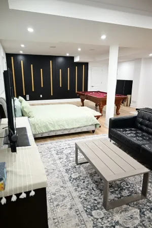 Studio Apartment in the heart of Caledon Отели в г. Каледон