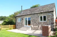 Self Catering Rural Farm Cottage + Heated Pool Cornwall