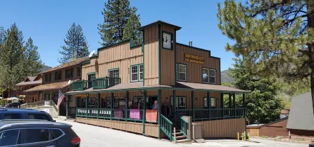 Our Mountain Retreat on Linden Drive