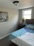 Modern Comforts: Discover the Best of Oswego from Our Stylish Retreat! - Wifi