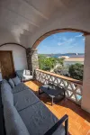 Experience the sea (view) - holiday home with large garden & pool