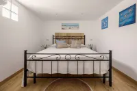 Madre Terra Airport Apartment & Rooms - 발코니