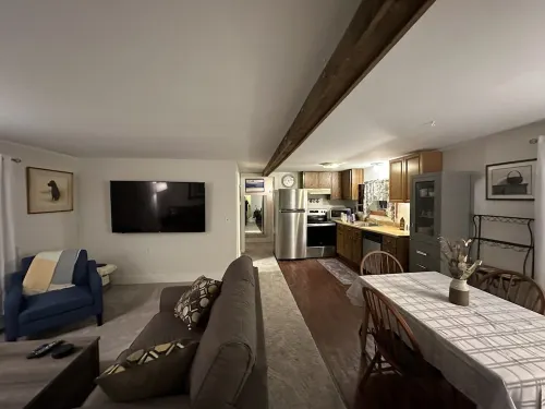 2 Bedroom with Hot Tub - 1 Minute from Gondola - Skyeship House Hotels in Bridgewater