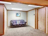 Island Park Cabin - 6 Bed 3 Bath - HOT TUB - Pool Table - 20 Min to Yellowstone